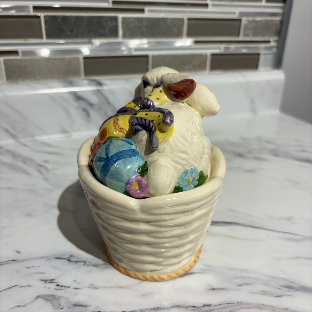 Vintage Easter Bunny candy dish lidded bunny with Easter eggs - Picture 4 of 9